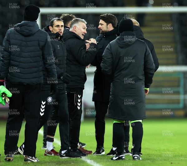 170123 - Swansea City v Bristol City - FA Cup 3rd Round Reply - Swansea City Manager Russell Martin has some choice words with the Bristol management at full time
