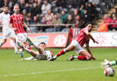 190323 - Swansea City v Bristol City, EFL Sky Bet Championship - Liam Cullen of Swansea City shoots to score the opening goal