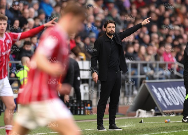 190323 - Swansea City v Bristol City, EFL Sky Bet Championship - Swansea City head coach Russell Martin reacts during the match
