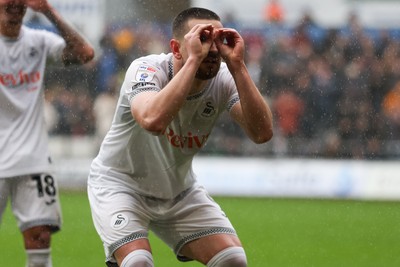 210226 - Swansea City v Bristol City - Sky Bet Championship - Zan Vipotnik of Swansea City celebrates scoring the first goal