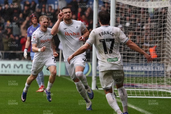 210226 - Swansea City v Bristol City - Sky Bet Championship - Zan Vipotnik of Swansea City celebrates scoring the first goal