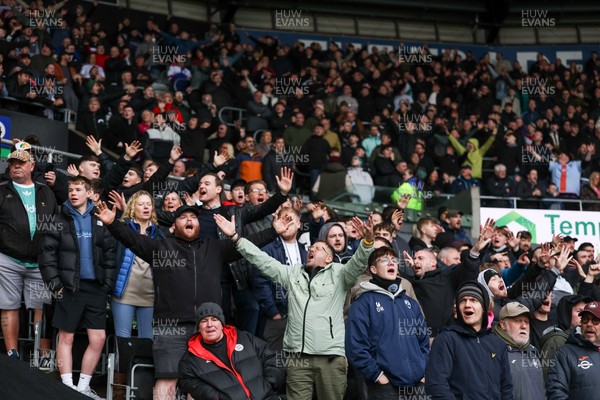 210226 - Swansea City v Bristol City - Sky Bet Championship - Fans of Swansea City sing