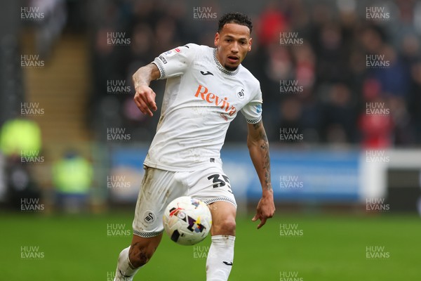 210226 - Swansea City v Bristol City - Sky Bet Championship - Ronald of Swansea City attacks