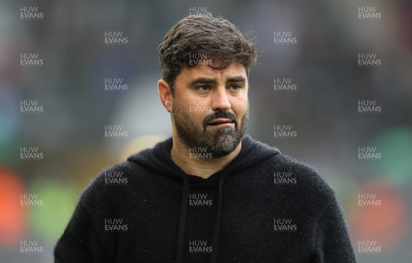 120926 Swansea City v Burnley, EFL Sky Bet Championship -  Swansea City head coach Vitor Matos during the match