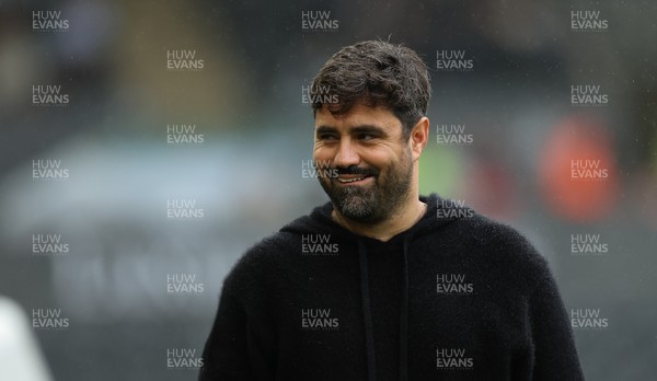 120926 Swansea City v Burnley, EFL Sky Bet Championship -  Swansea City head coach Vitor Matos during the match
