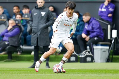 150325 - Swansea City v Burnley - Sky Bet Championship - Ji-sung Eom of Swansea City 