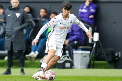 150325 - Swansea City v Burnley - Sky Bet Championship - Ji-sung Eom of Swansea City