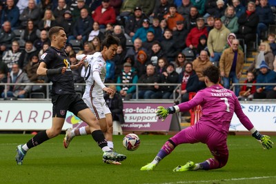 150325 - Swansea City v Burnley - Sky Bet Championship - Ji-sung Eom of Swansea City