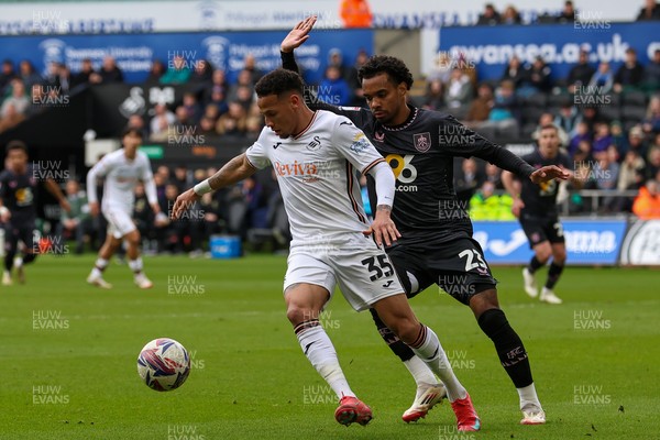 150325 - Swansea City v Burnley - Sky Bet Championship - Ronald of Swansea City