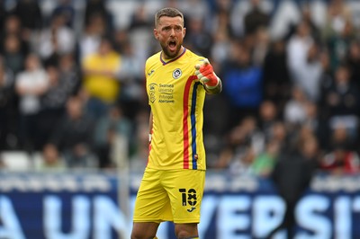 171021 - Swansea City v Cardiff City - Sky Bet Championship - Ben Hamer of Swansea City 