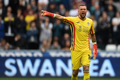 171021 - Swansea City v Cardiff City - Sky Bet Championship - Ben Hamer of Swansea City 