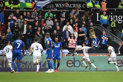 171021 - Swansea City v Cardiff City - Sky Bet Championship - Jamie Paterson of Swansea City celebrates scoring the opening goal 