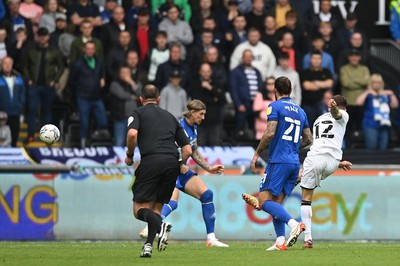 171021 - Swansea City v Cardiff City - Sky Bet Championship - Jamie Paterson of Swansea City scores the opening goal 