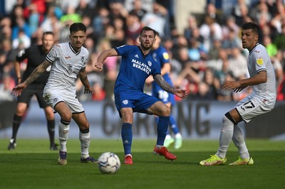 171021 - Swansea City v Cardiff City - Sky Bet Championship - Joe Ralls of Cardiff City 