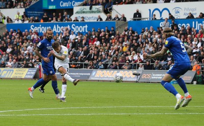 171021 - Swansea City v Cardiff City, EFL Sky Bet Championship - Jamie Paterson of Swansea City shoots to score the opening goal