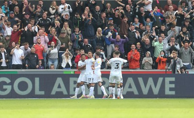 171021 - Swansea City v Cardiff City, EFL Sky Bet Championship - Joel Piroe of Swansea City celebrates in front of the Swansea fans after scoring the second goal