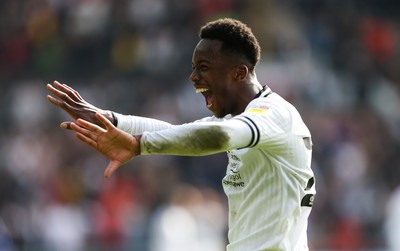 171021 - Swansea City v Cardiff City, EFL Sky Bet Championship - Ethan Laird of Swansea City celebrates at the end of the match