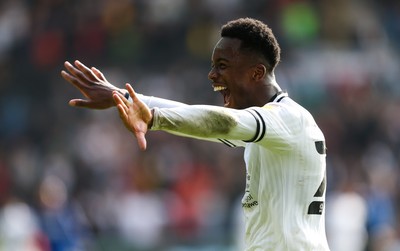 171021 - Swansea City v Cardiff City, EFL Sky Bet Championship - Ethan Laird of Swansea City celebrates at the end of the match