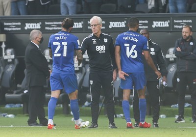 171021 - Swansea City v Cardiff City, EFL Sky Bet Championship - Cardiff City manager Mick McCarthy shakes the hand of Marlon Pack of Cardiff City at the end of the match