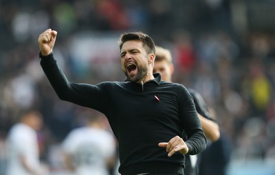 171021 - Swansea City v Cardiff City, EFL Sky Bet Championship - Swansea City head coach Russell Martin celebrates at the end of the match