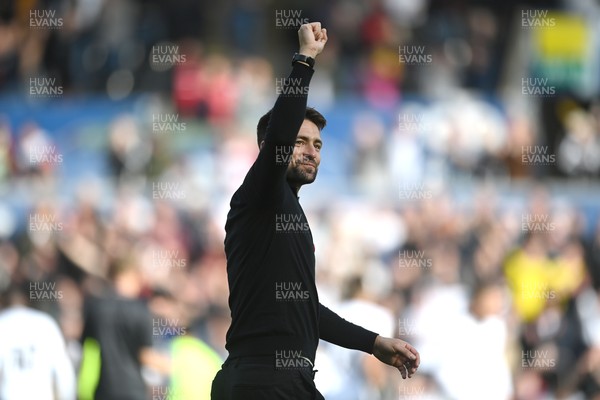 171021 - Swansea City v Cardiff City - Sky Bet Championship - Russell Martin Head Coach of Swansea City applauds the fans at the final whistle 