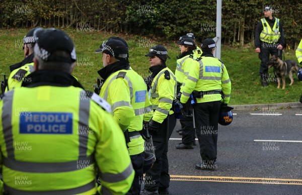 171021 - Swansea City v Cardiff City, EFL Sky Bet Championship - A large police presence at the ground as the Cardiff City team and fans are due to arrive