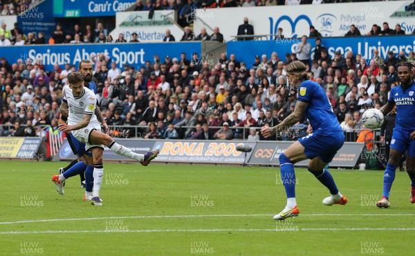 171021 - Swansea City v Cardiff City, EFL Sky Bet Championship - Jamie Paterson of Swansea City shoots to score the opening goal