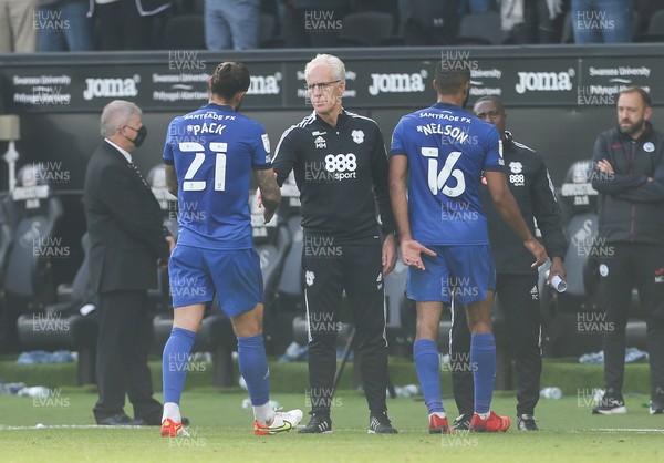 171021 - Swansea City v Cardiff City, EFL Sky Bet Championship - Cardiff City manager Mick McCarthy shakes the hand of Marlon Pack of Cardiff City at the end of the match