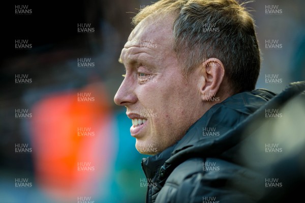 271019 - Swansea City v Cardiff City - SkyBet Championship - Swansea City Manager Steve Cooper looks on 