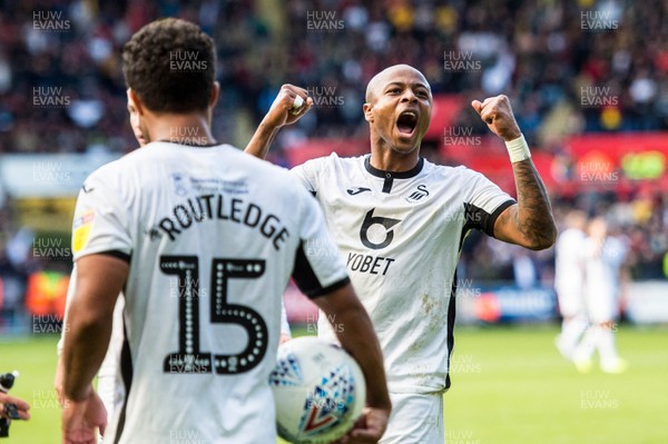271019 - Swansea City v Cardiff City - SkyBet Championship - Andre Ayew of Swansea City reacts to fans 