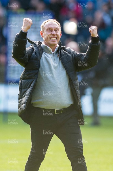 271019 - Swansea City v Cardiff City - SkyBet Championship - Swansea City Manager Steve Cooper  Celebrates after the final whistle 