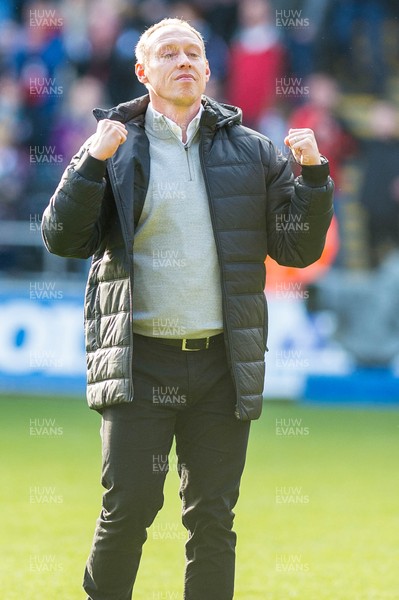 271019 - Swansea City v Cardiff City - SkyBet Championship - Swansea City Manager Steve Cooper  celebrates at final whistle 