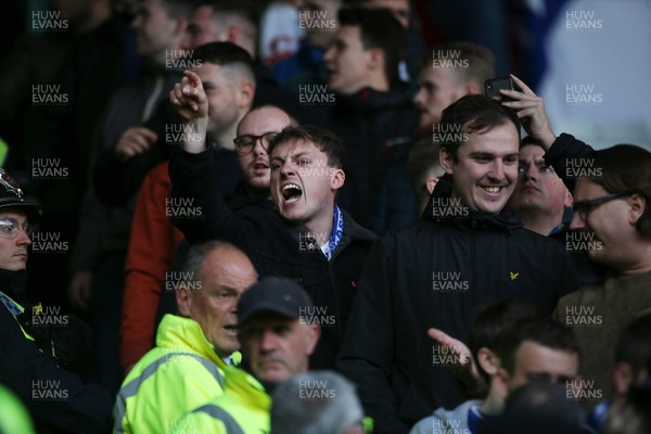 271019 - Swansea City v Cardiff City - SkyBet Championship - Cardiff fans show their frustration towards the Swansea fans