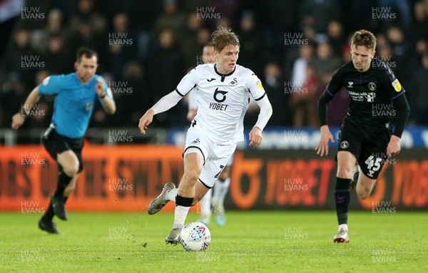 020120 - Swansea City v Charlton Athletic - SkyBet Championship - George Byers of Swansea City makes a break