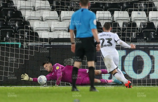 020120 - Swansea City v Charlton Athletic - SkyBet Championship - Freddie Woodman of Swansea City saves a shot at goal in the last minutes of the game