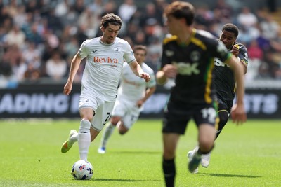 020526 - Swansea City v Charlton Athletic - Sky Bet Championship - Josh Key of Swansea City attacks