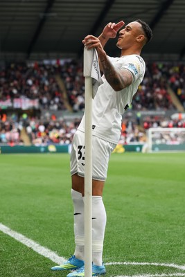 020526 - Swansea City v Charlton Athletic - Sky Bet Championship - Adam Idah of Swansea City celebrates scoring his teams second goal