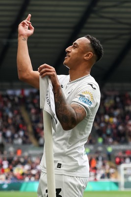 020526 - Swansea City v Charlton Athletic - Sky Bet Championship - Adam Idah of Swansea City celebrates scoring his teams second goal