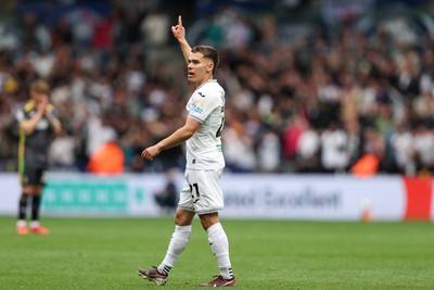 020526 - Swansea City v Charlton Athletic - Sky Bet Championship - Leo Walta of Swansea City celebrates scoring his teams third goal
