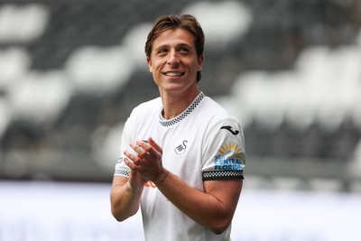 020526 - Swansea City v Charlton Athletic - Sky Bet Championship - Goncalo Franco of Swansea City applauds the fans 