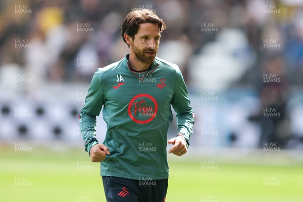 020526 - Swansea City v Charlton Athletic - Sky Bet Championship - Joe Allen of Swansea City pre-match