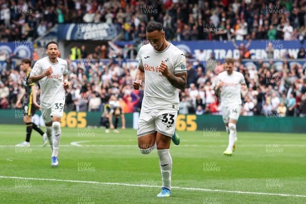 020526 - Swansea City v Charlton Athletic - Sky Bet Championship - Adam Idah of Swansea City celebrates scoring his teams second goal