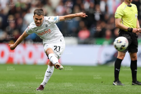 020526 - Swansea City v Charlton Athletic - Sky Bet Championship - Leo Walta of Swansea City scores his teams third goal