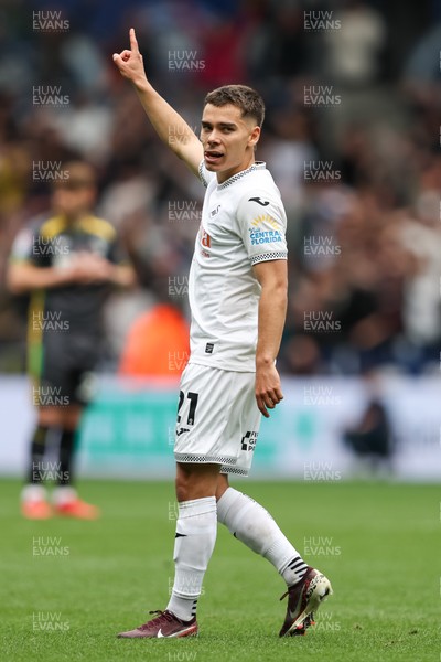 020526 - Swansea City v Charlton Athletic - Sky Bet Championship - Leo Walta of Swansea City celebrates scoring his teams third goal