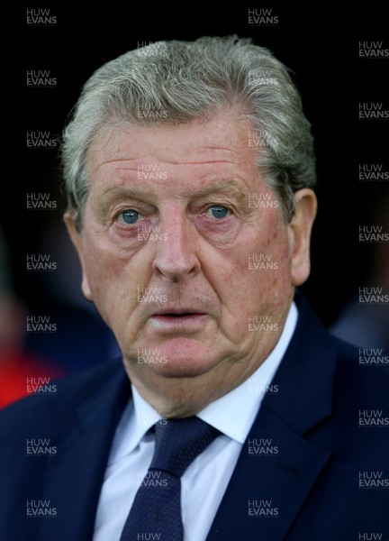 280818 - Swansea City v Crystal Palace - Carabao Cup - Crystal Palace Manager Roy Hodgson