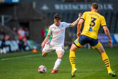 050425 - Swansea City v Derby County - Sky Bet Championship - Liam Cullen of Swansea City