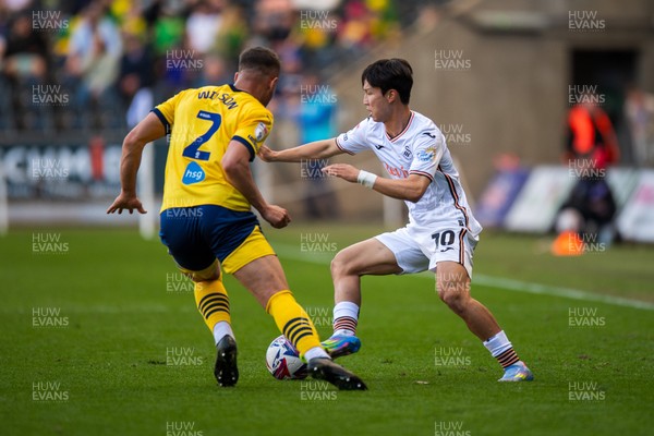 050425 - Swansea City v Derby County - Sky Bet Championship - Eom Ji-Sung of Swansea City takes on Kane Wilson of Derby County