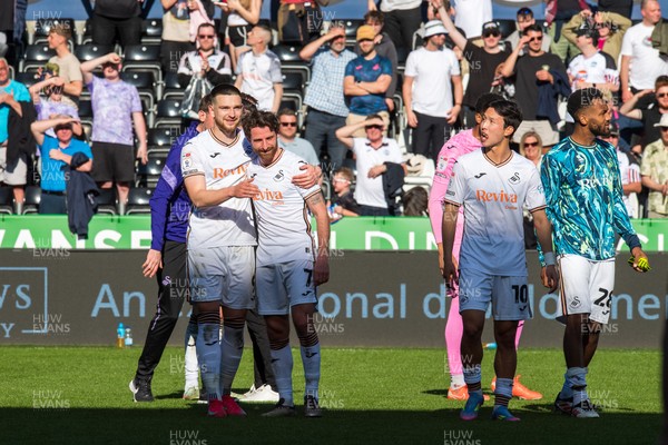 050425 - Swansea City v Derby County - Sky Bet Championship - Zan Vipotnik of Swansea City and Joe Allen of Swansea City