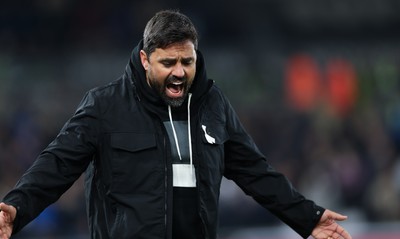 251125 - Swansea City v Derby County, EFL Sky Bet Championship - New Swansea City head coach Vítor Matos reacts during his first match in charge