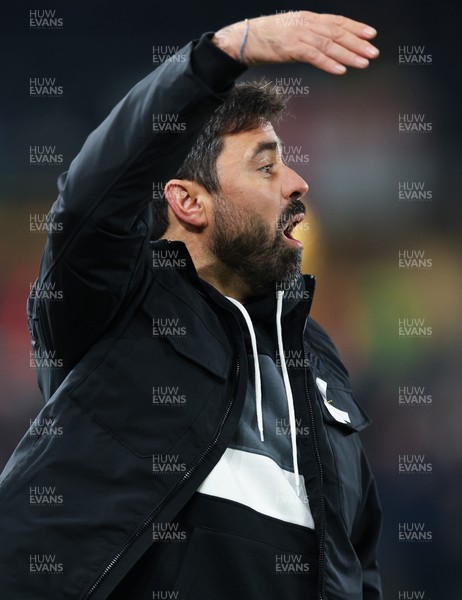 251125 - Swansea City v Derby County, EFL Sky Bet Championship - New Swansea City head coach Vítor Matos reacts during his first match in charge